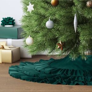 NEW Wondershop 48” Ruffle Tree Skirt -Green